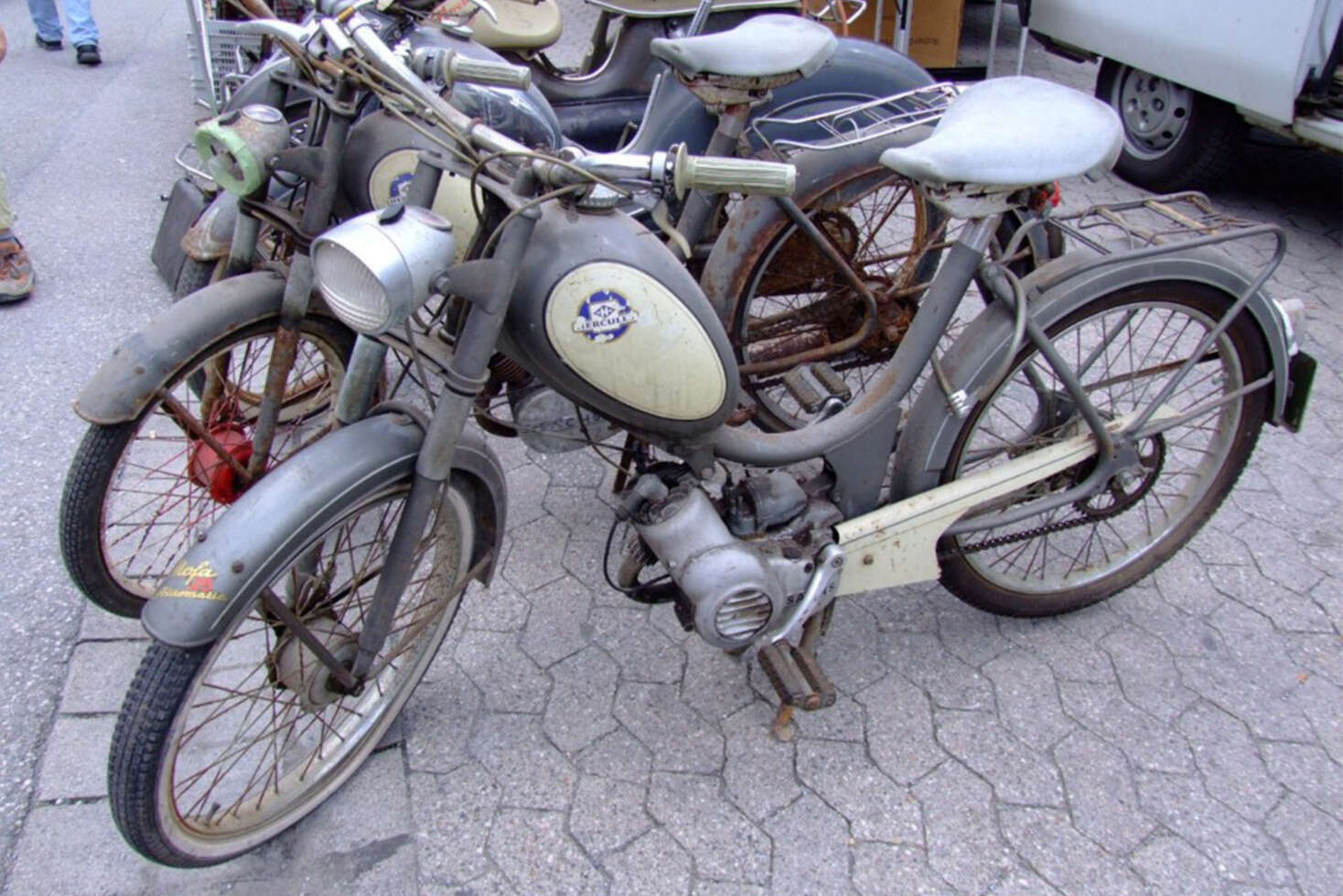 sachs-story-image-3-1500 ×1000 sachs-story-image-3-1500 ×1000