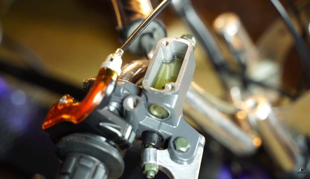 Bremse entlüften | mofakult