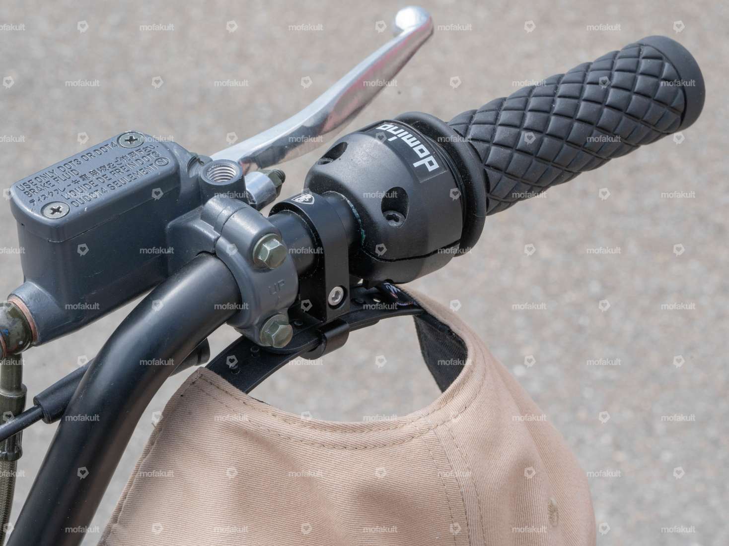 66HEROES Cap Holder Alu Chrom Carousel Image 3