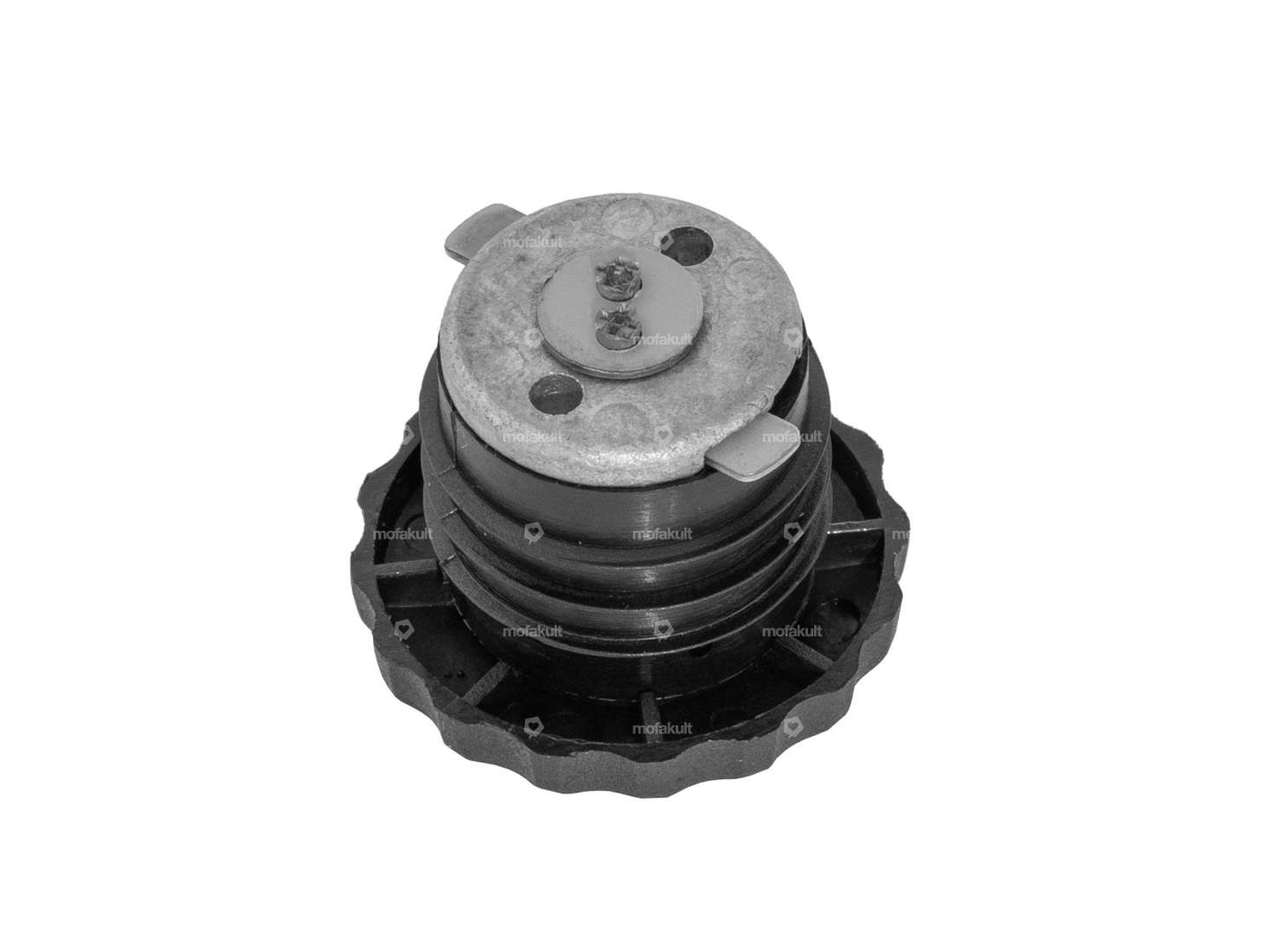 Lockable fuel filler cap | Peugeot 101 - 104 Carousel Image 2