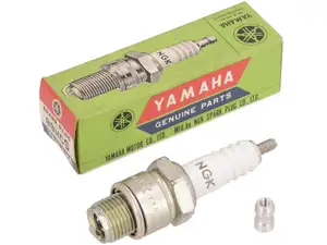 NGK spark plug B9HCS short thread NOS | Yamaha NGK spark plug B9HCS short thread NOS | Yamaha