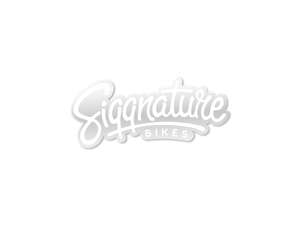 Siggnature Aufkleber «Siggnature Bikes» 70 x 30 mm transparent weiss Siggnature Aufkleber «Siggnature Bikes» 70 x 30 mm transparent weiss